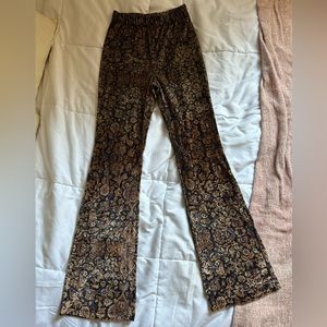 Forever 21 Velvet Soft Flare Leg Stretchy Pants. Size small